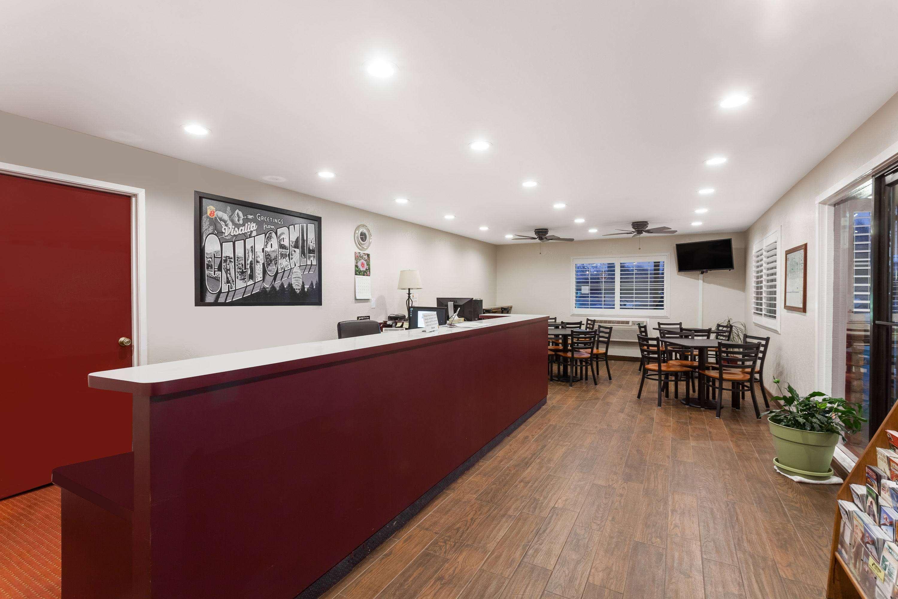 Super 8 By Wyndham Visalia Hotell Eksteriør bilde